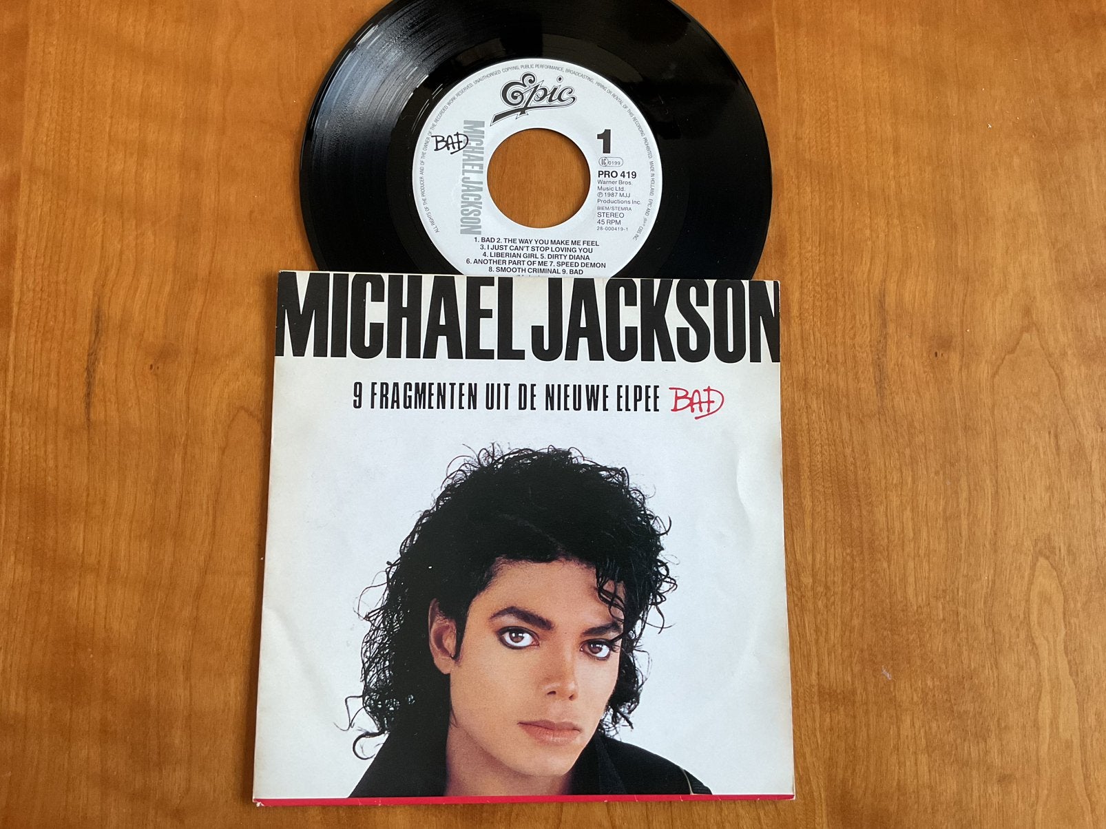 Michael Jackson - 9 Fragmenten uit de nieuwe Elpee BAD., Cd's en Dvd's, Ophalen of Verzenden, Gebruikt