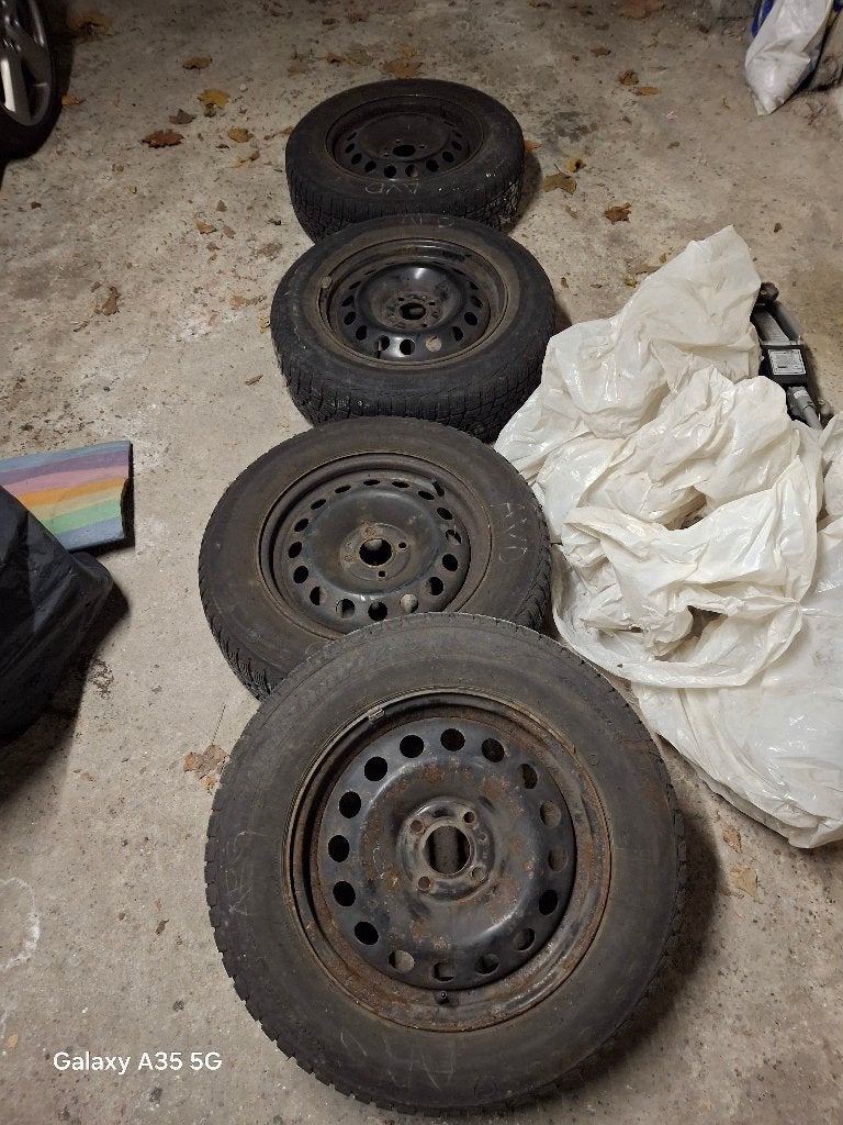 4 jantes en tole + pneus hiver pour RENAULT CAPTUR 2013 2020, 15 pouces, Pneus et Jantes, Pneus hiver, Véhicule de tourisme