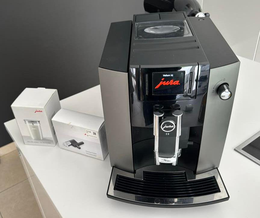 JURA E6, Ophalen, Gemalen koffie