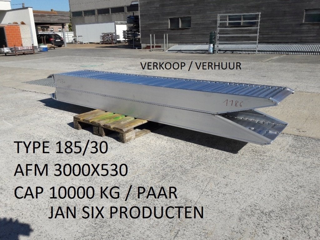 Alu. oprijplaten 4500 x 510 cap 7100 kg / paar type 185/45, Ophalen of Verzenden