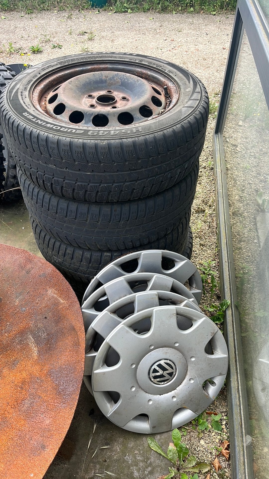 Vw caddy stalen velgen + wieldoppen r16, Ophalen, Gebruikt
