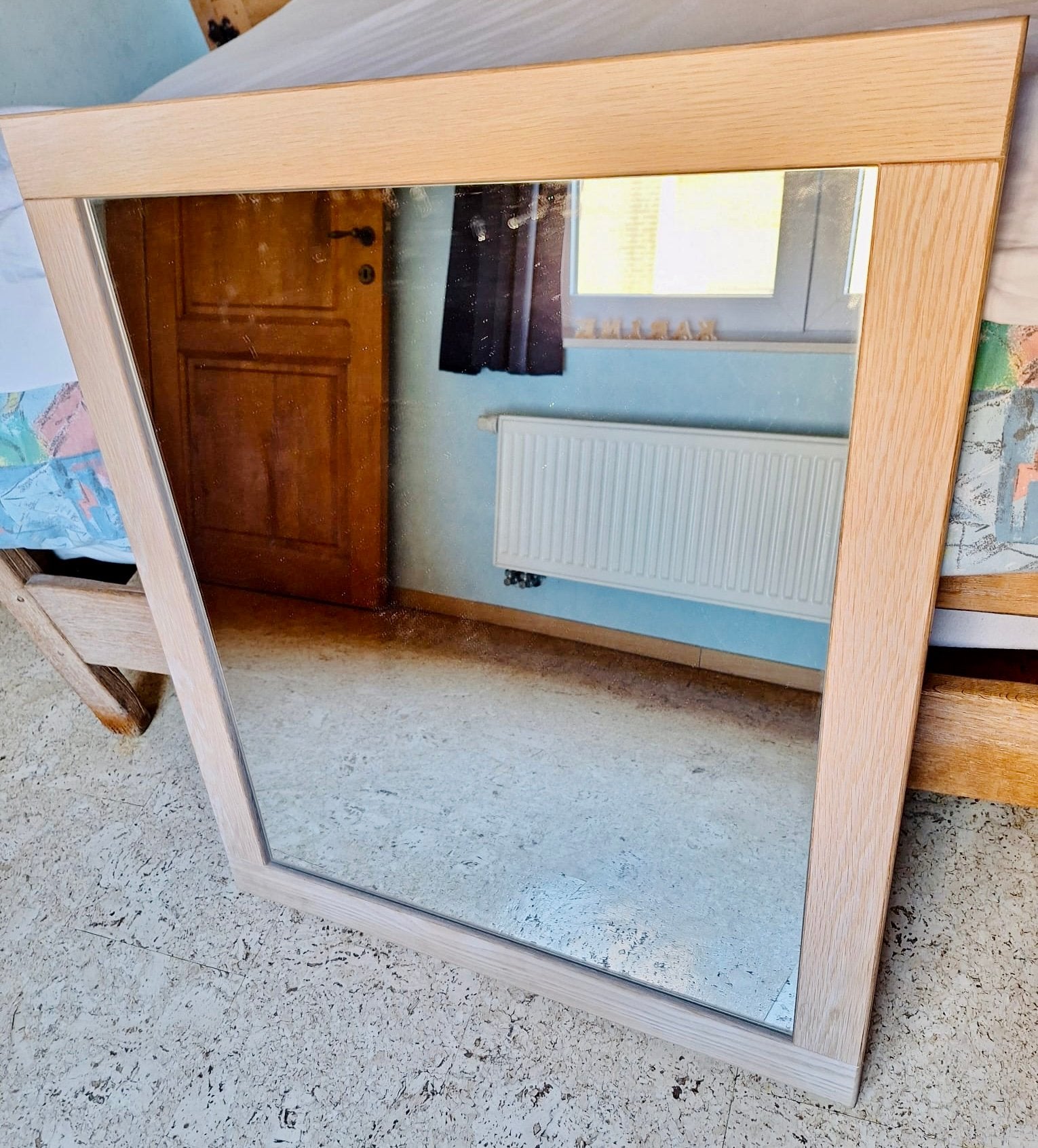 Lichtbruine moderne spiegel, Huis en Inrichting, Ophalen, Zo goed als nieuw
