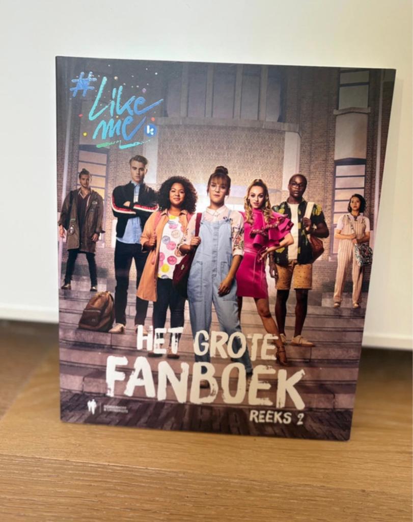 LikeMe Het Grote Fanboek reeks 2, Envoi, Comme neuf