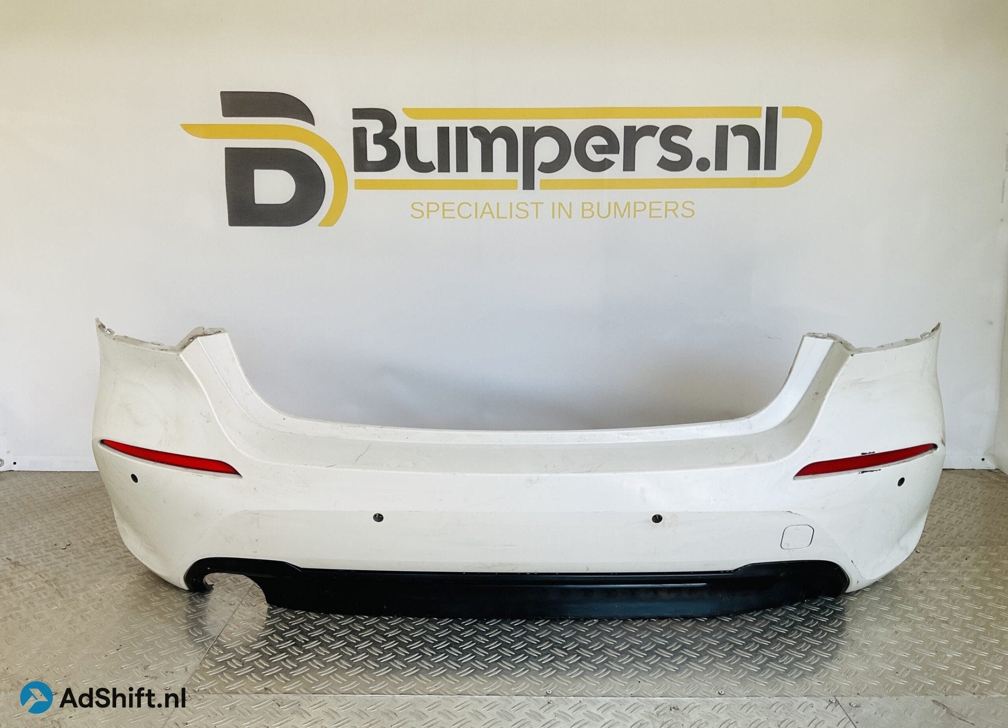Bumper BMW 1Serie F40 Sport 51127461394 Achterbumper 1-F10-1, Bumper