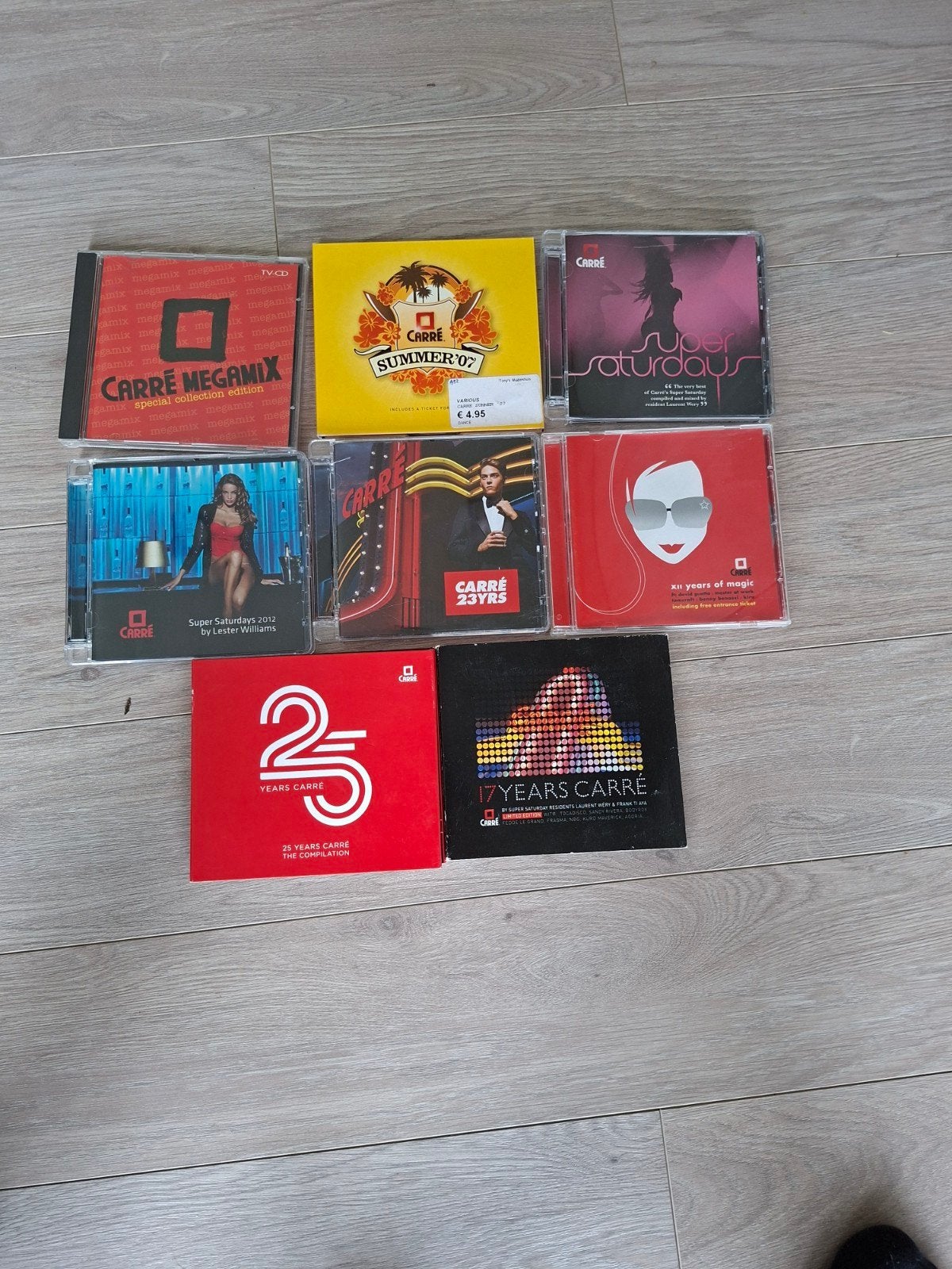 8 CD de compilation Club Carré, CD & DVD, CD | Dance & House, Enlèvement ou Envoi, Electro, Digipak