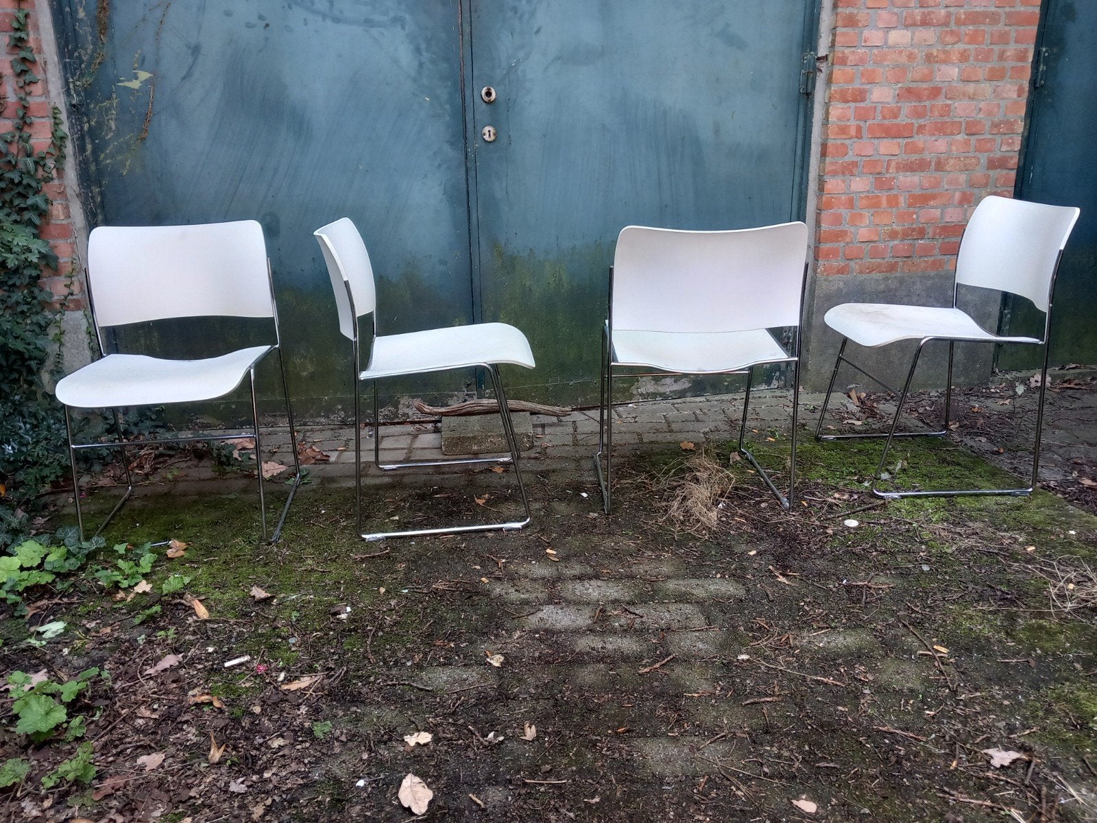 Design stoelen - 4 stuks - 40/4 David Rowland, Ophalen, Zo goed als nieuw, Wit, Kunststof
