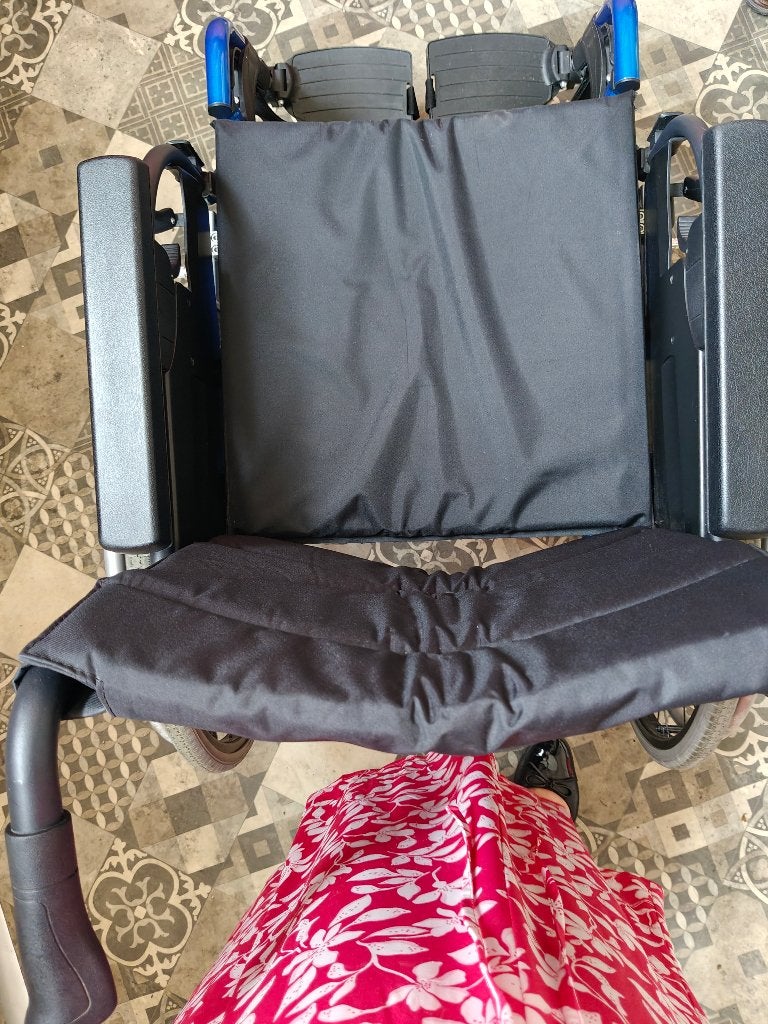 Rolstoel Vermeiren v300, Diversen, Rolstoelen, Ophalen, Inklapbaar, Zo goed als nieuw, Duwrolstoel