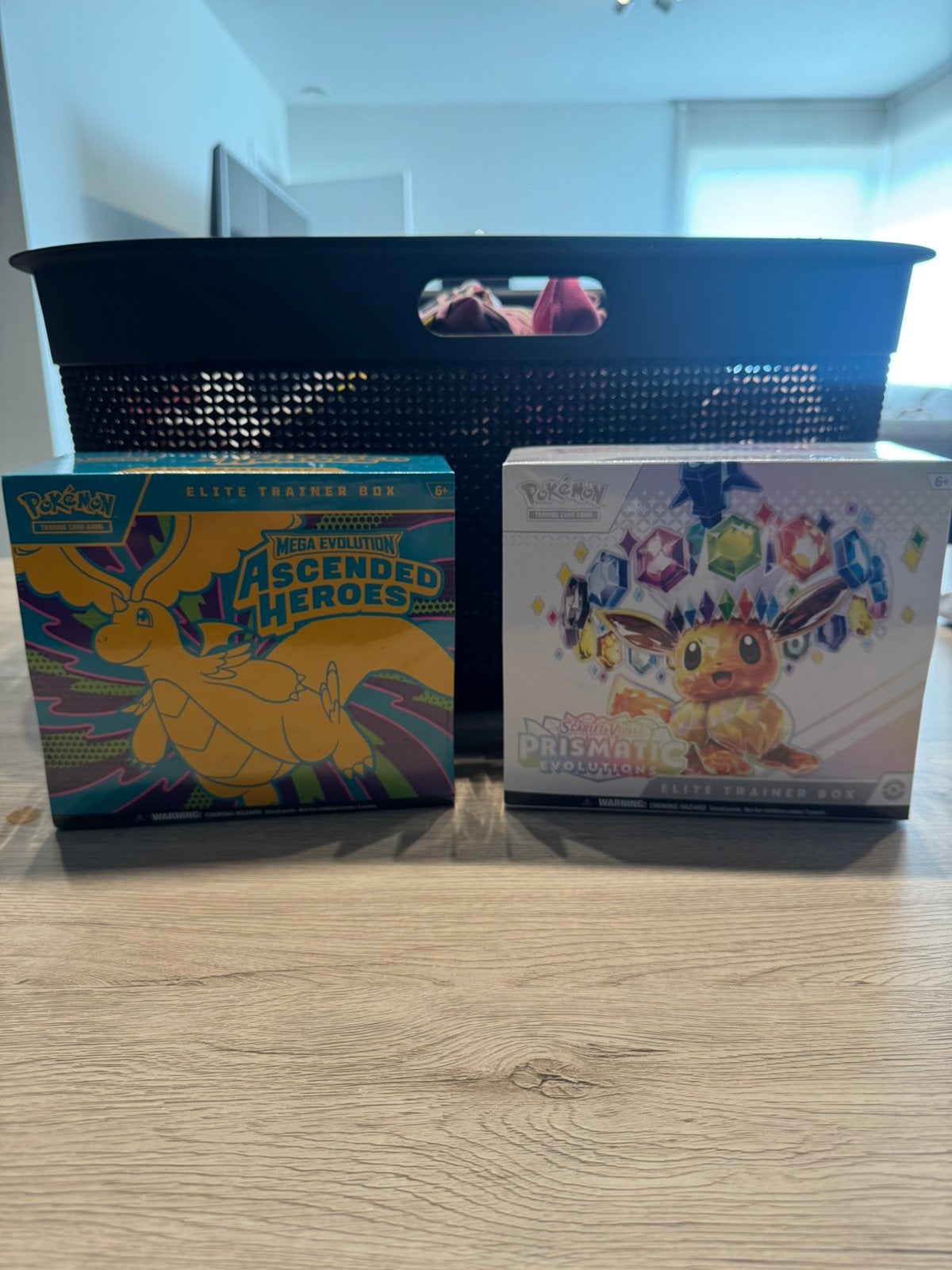 Pokemon Ascended heroes en prismatic elite trainer box, Ophalen, Zo goed als nieuw