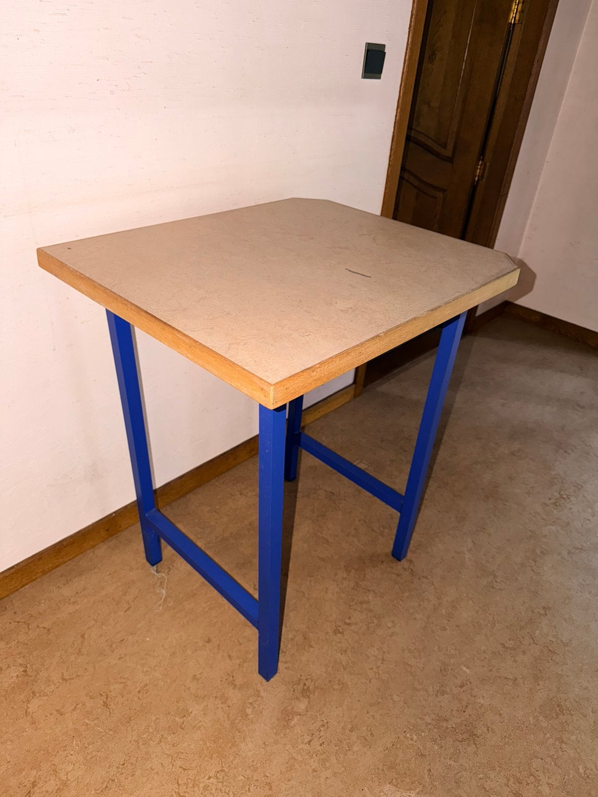 Stevige werktafel met metalen onderstel 70 x 60 cm, Enlèvement, Utilisé, Moins de 70 cm