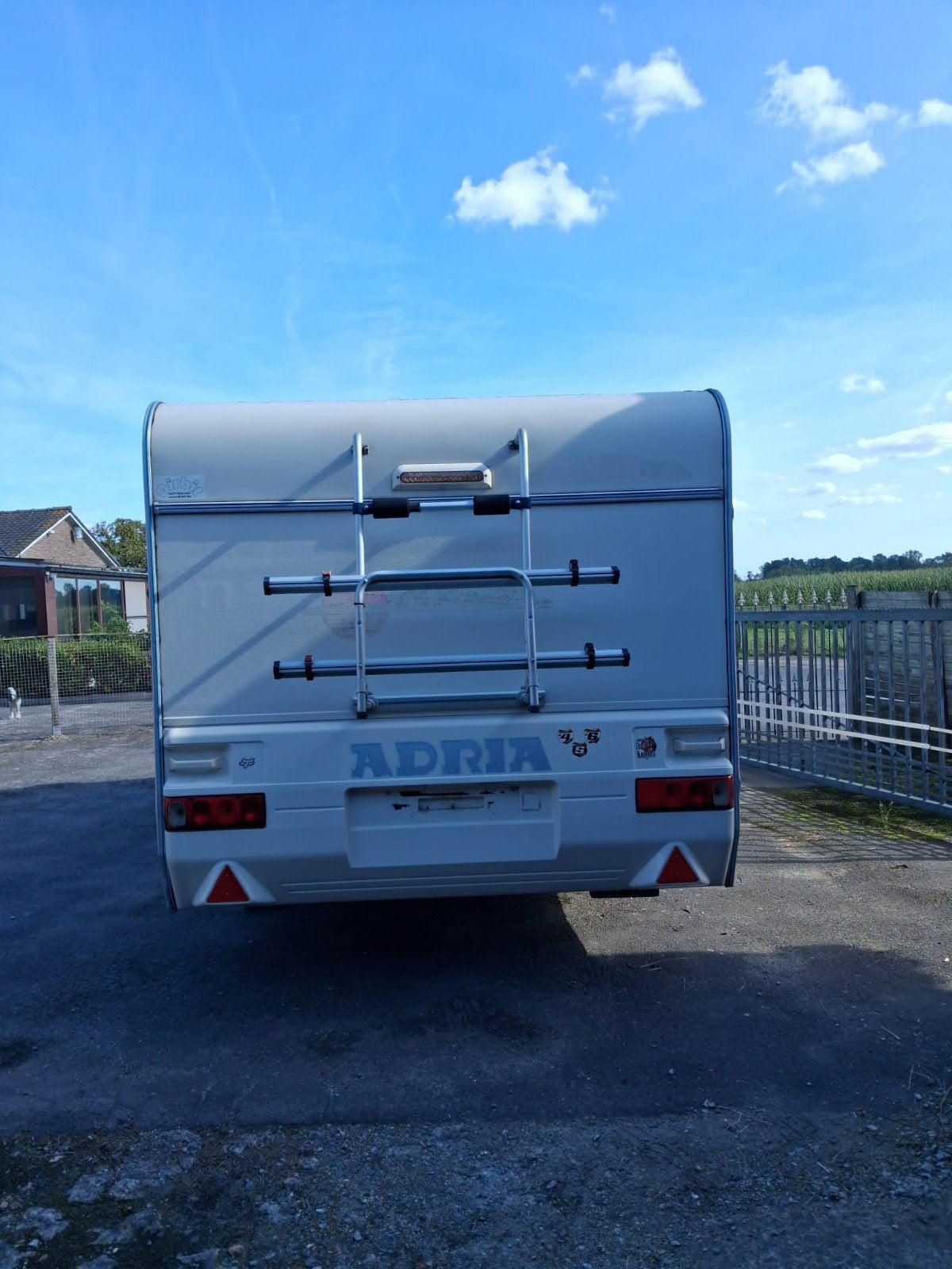 caravan adria bj 2001 met papieren, Caravans en Kamperen, Particulier, Adria, 5 tot 6 meter, 1000 - 1250 kg