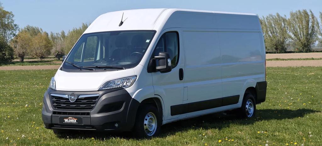 Opel Movano L3H2 // 140pk // nieuw staat (bj 2022), Auto's, Bestelwagens en Lichte vracht, 4 deurs, Stof, Gebruikt, 4 cilinders