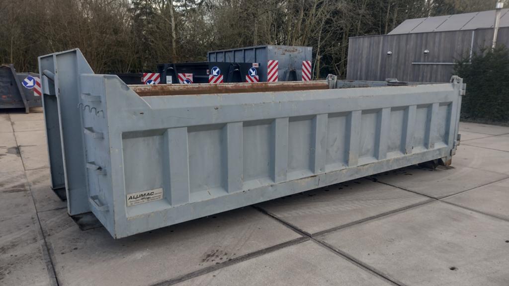 Hardox container Alumac, Enlèvement