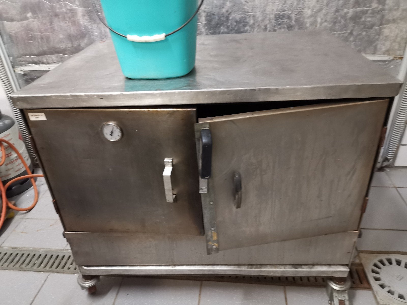 Four de cuisson professionnel gaz propane, Articles professionnels, Enlèvement
