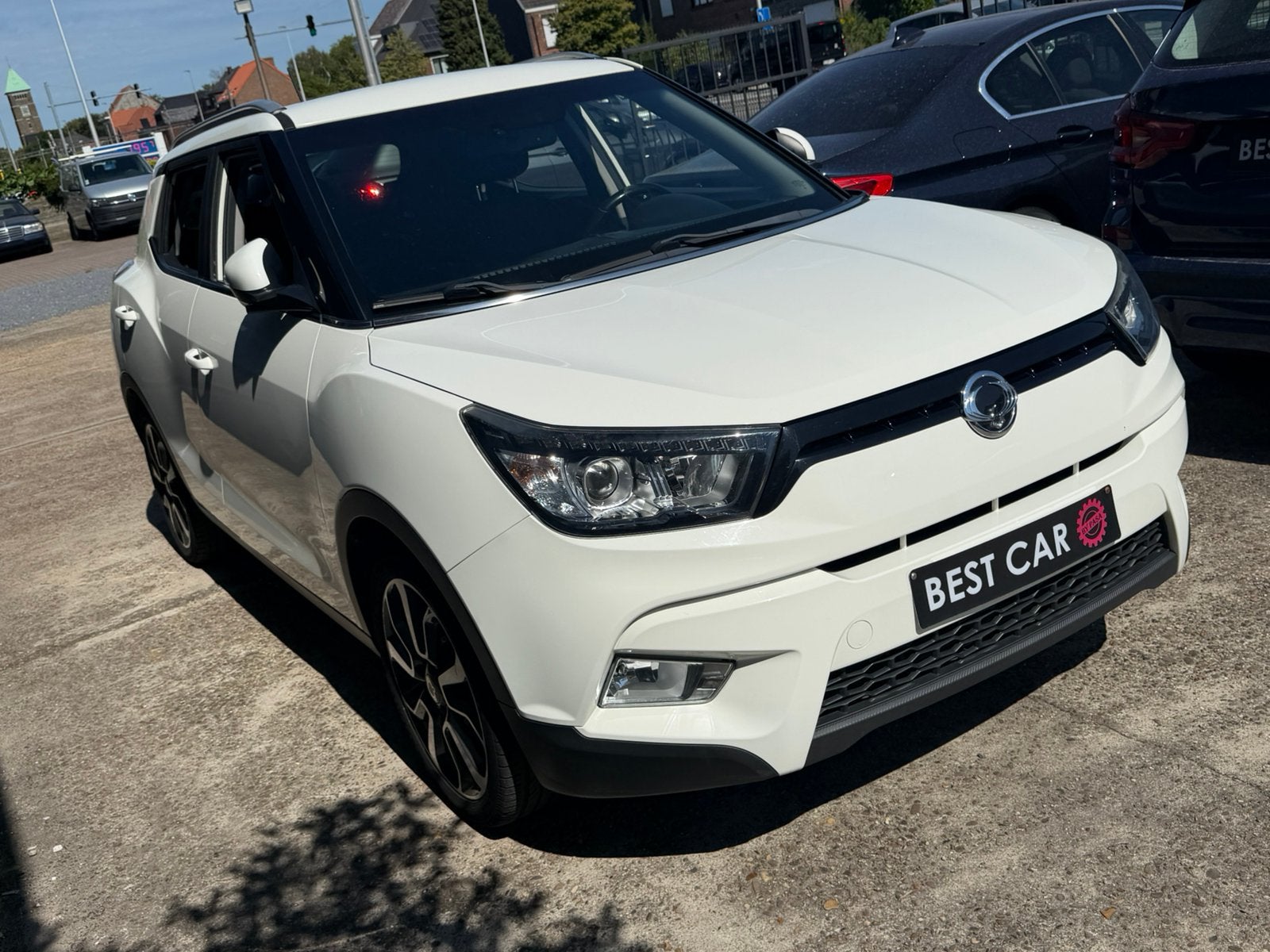 SsangYong Tivoli 1.6i * AutoMaat, Autos, SsangYong, Achat, Euro 6, Entreprise, Noir