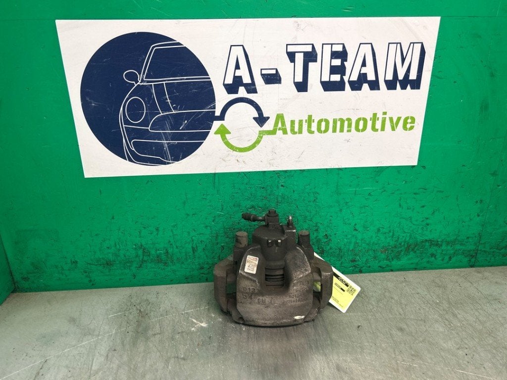 REMKLAUW LINKS VOOR ABS Opel Astra K (|39103794|), Gebruikt, Opel, Opel Automobile GmbH, Kontakt-opel@opel.com
