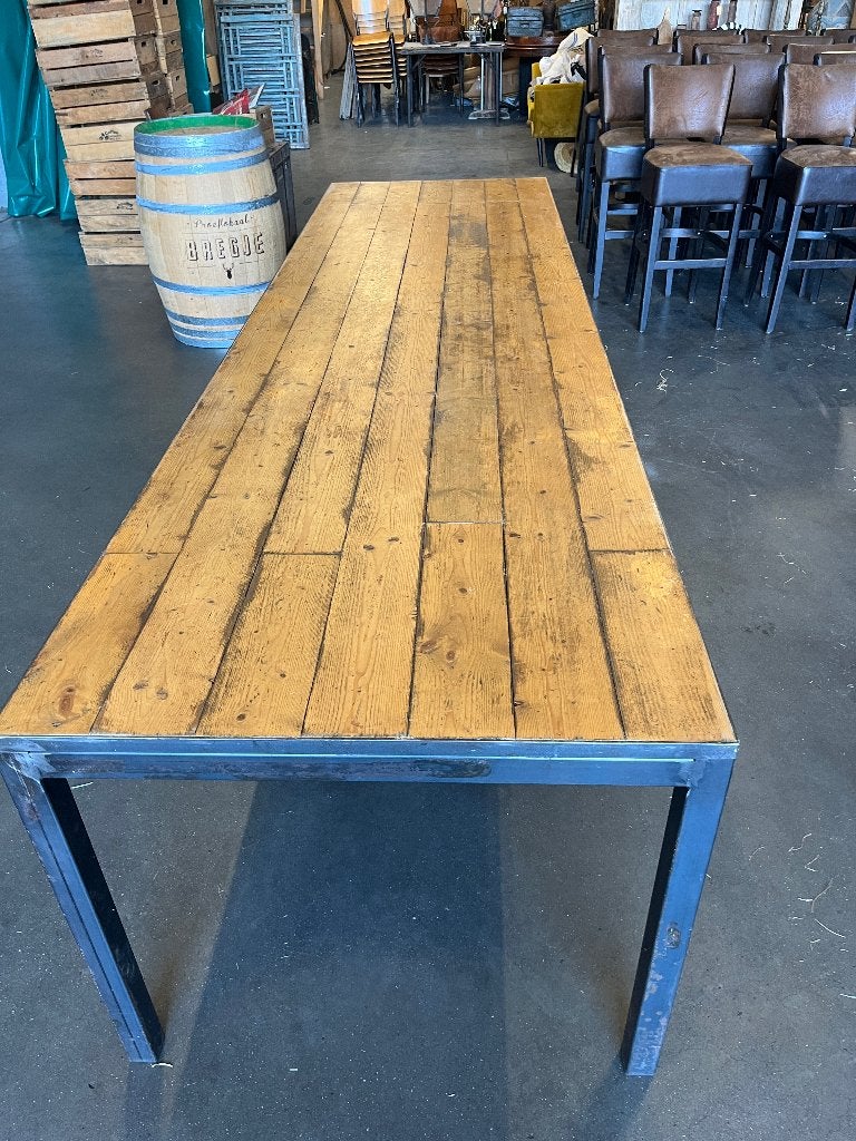 Unieke Grote Industriele/Vintage Tafel/Stamtafel 320 cm lang, Ophalen