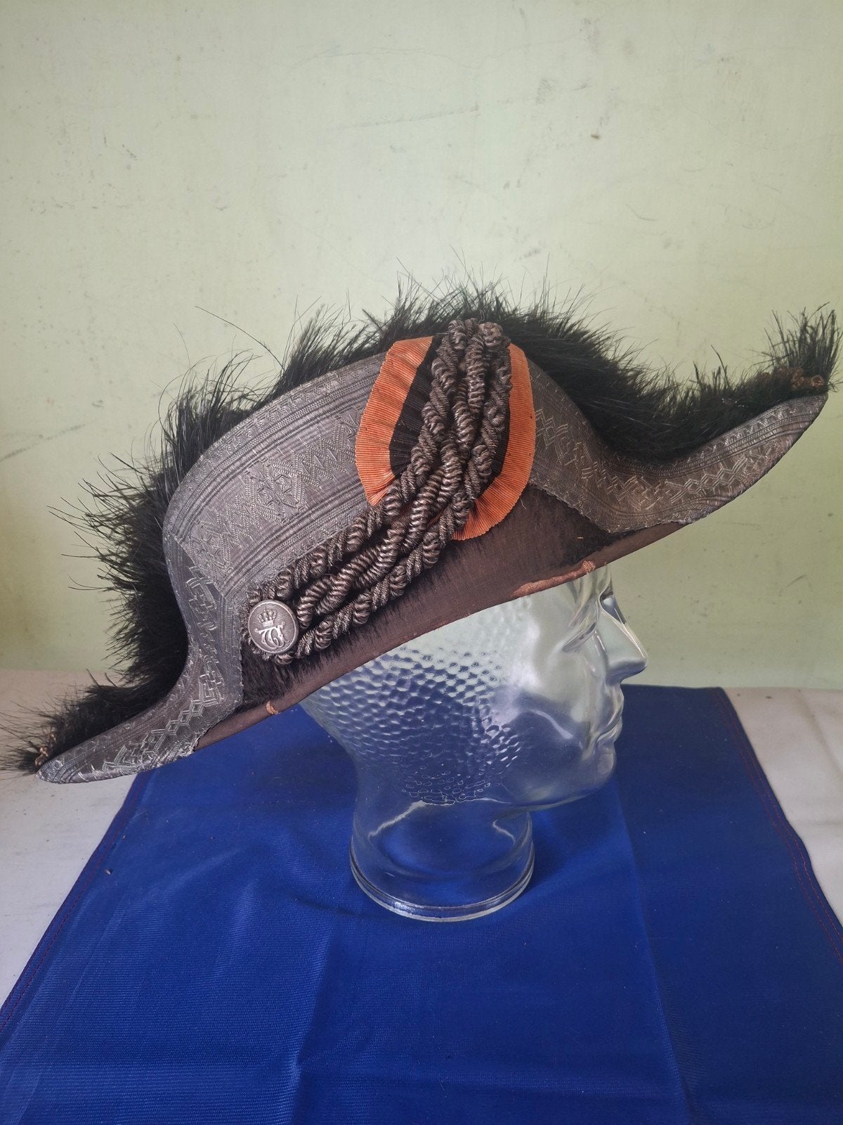 bicorne, Enlèvement ou Envoi
