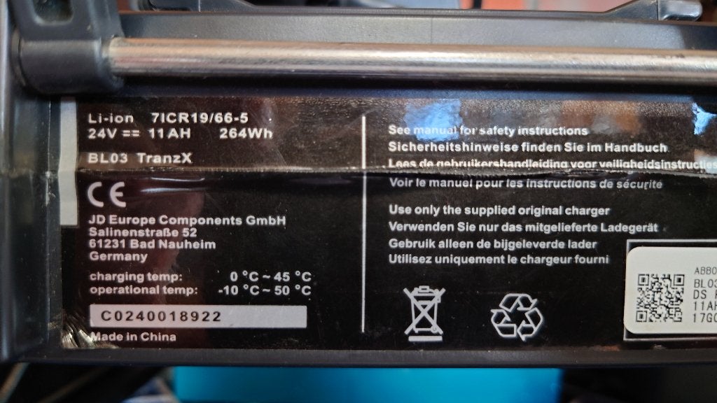 Batterij TranzX BL03 met oplader, Fietsen en Brommers, Fietsaccessoires | Fietsaccu's, Ophalen, Gebruikt