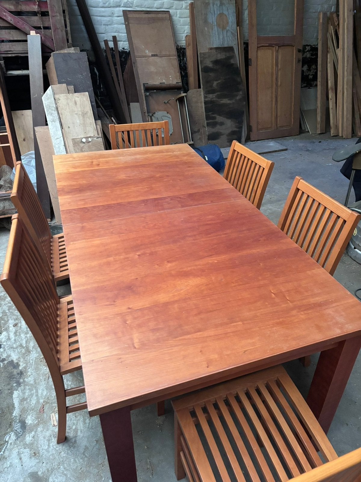 Table extensible en merisier massif avec 6 chaises assorties, Maison & Meubles, 150 à 200 cm, Cinq personnes ou plus, Comme neuf