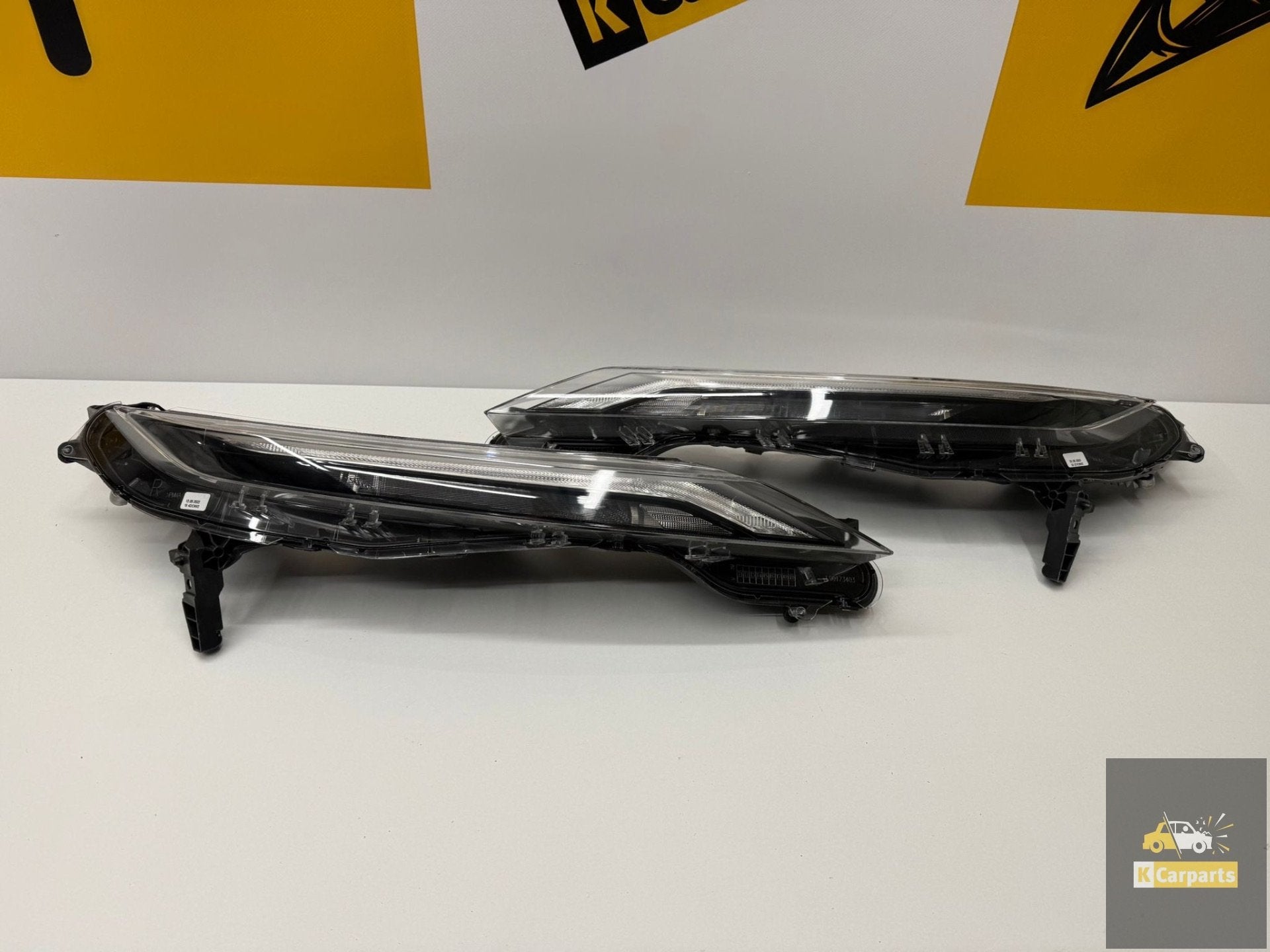 Nissan Juke J16 koplamp Led Rechts-Links set Koplamp 9017097, Nissan Motor Co., Ltd., Takashima 1-chome 1-1
220-8686  Yokohama