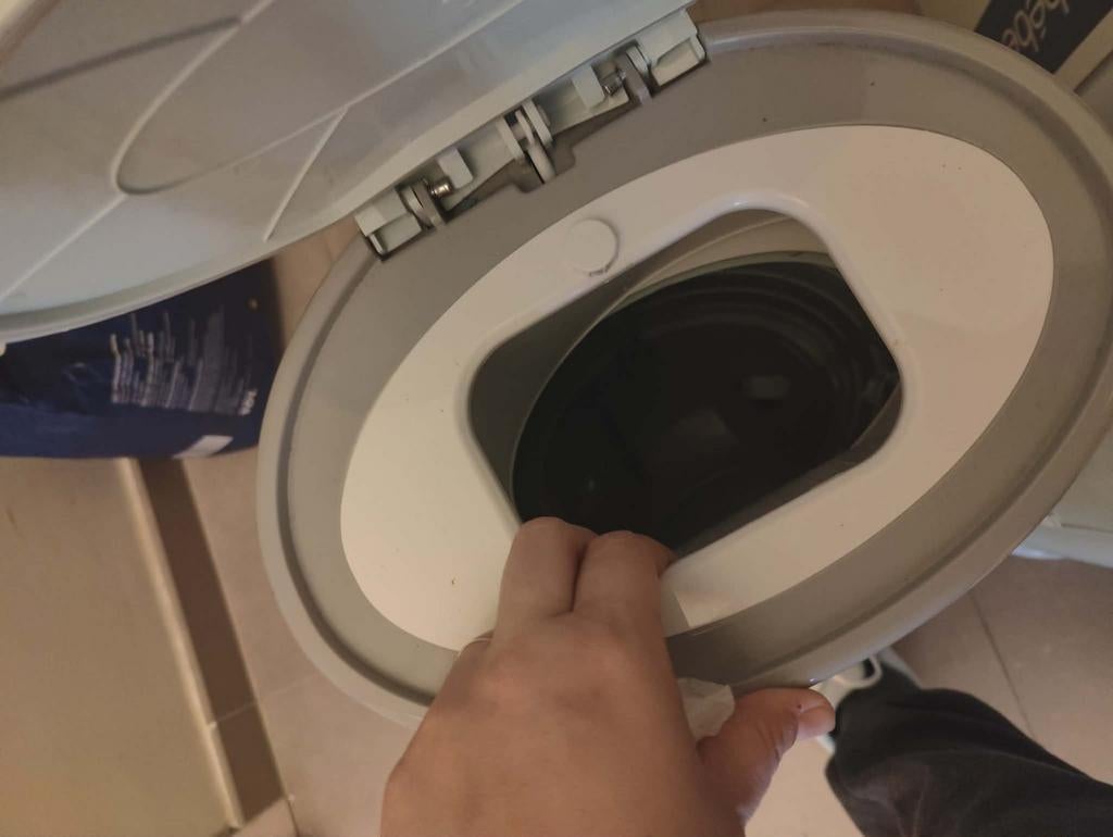 Poubelles à couches, Enlèvement