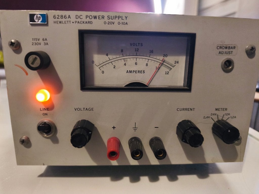 Alimentation HP / Hewlett Packard 6286A (0-20V / 0-10A), Enlèvement ou Envoi, Comme neuf, Électricité