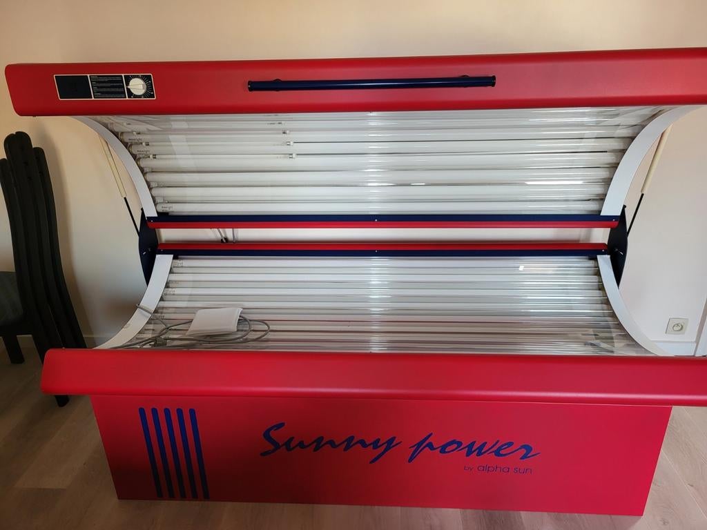 Lit de bronzage, Electroménager, Solarium, Banc solaire & Bronzage facial, Enlèvement