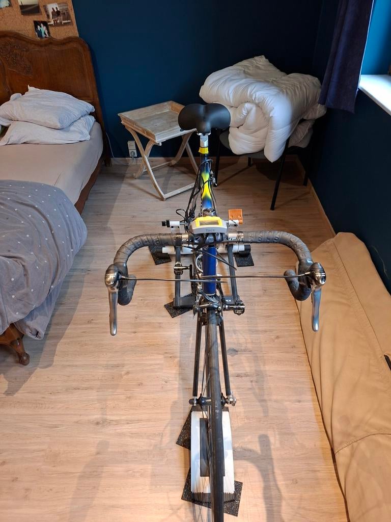 Vélo de course à roulettes., Enlèvement, Vitesses