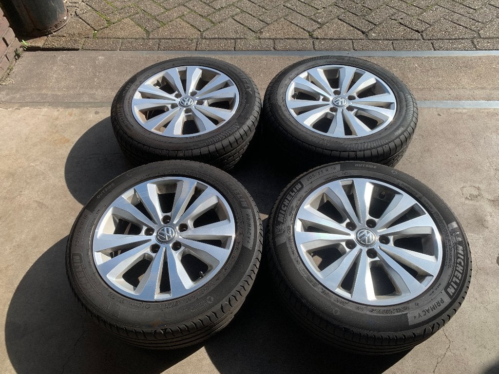OEM VW GOLF 5/6/7/8 CADDY TORONTO VELGEN + BANDEN 205 55 R16, Ophalen of Verzenden, Zo goed als nieuw