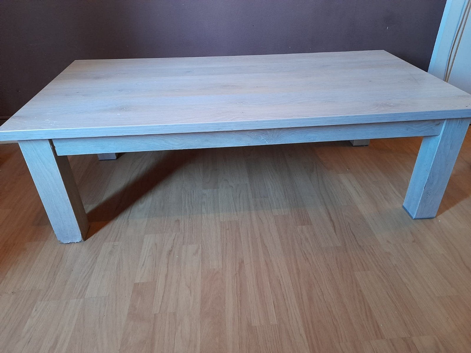 table de salon, Enlèvement