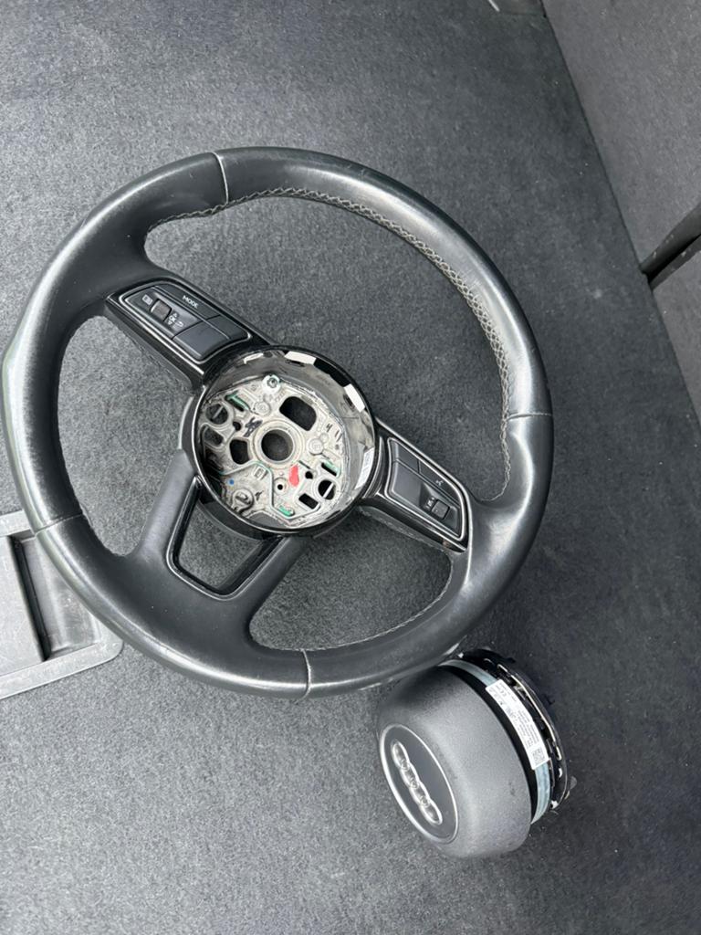 Audi A3 8Y origineel stuurwiel, Autos : Pièces & Accessoires, Enlèvement ou Envoi, Audi