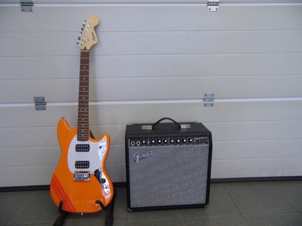 Squier (fender) Mustang gitaar + Fender Champion 40 Amp ., Muziek en Instrumenten, Ophalen, Nieuw, Overige typen