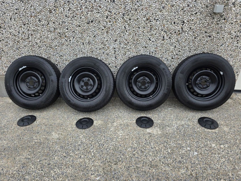 Nieuwe originele VW Crafter 4 seizoenbanden-205/75R16C+velg, Bedrijf, Te koop, Volkswagen