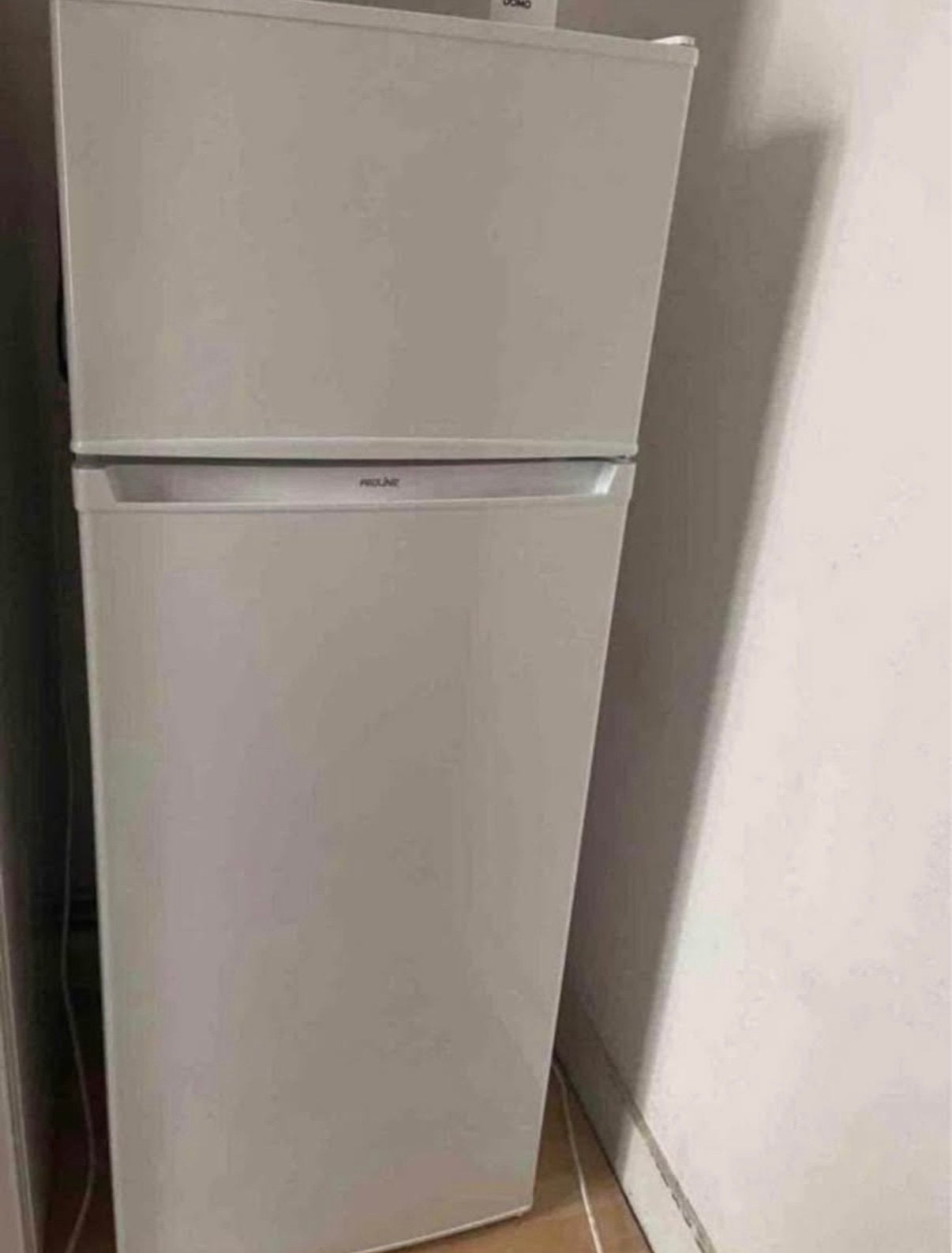 Le nouveau réfrigérateur/Le nouveau refrigérateur, Enlèvement, Neuf
