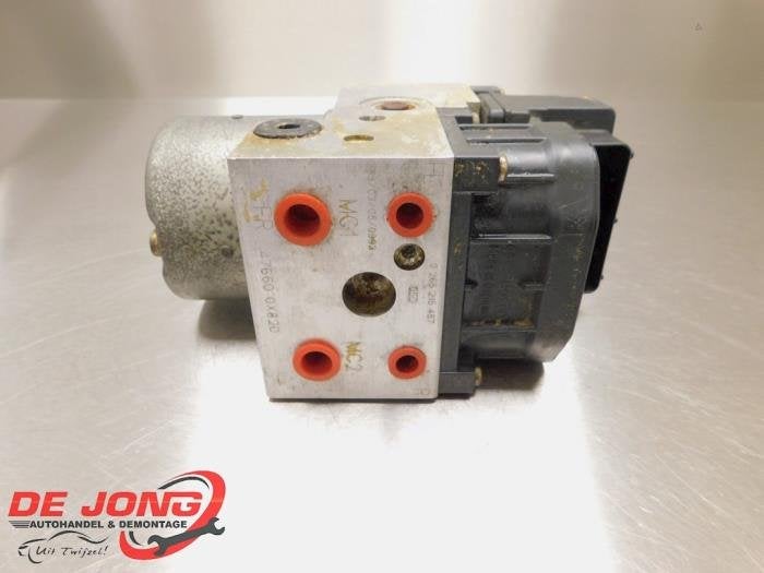Pompe ABS d'un Nissan Terrano, -, 3 mois de garantie, Utilisé, -