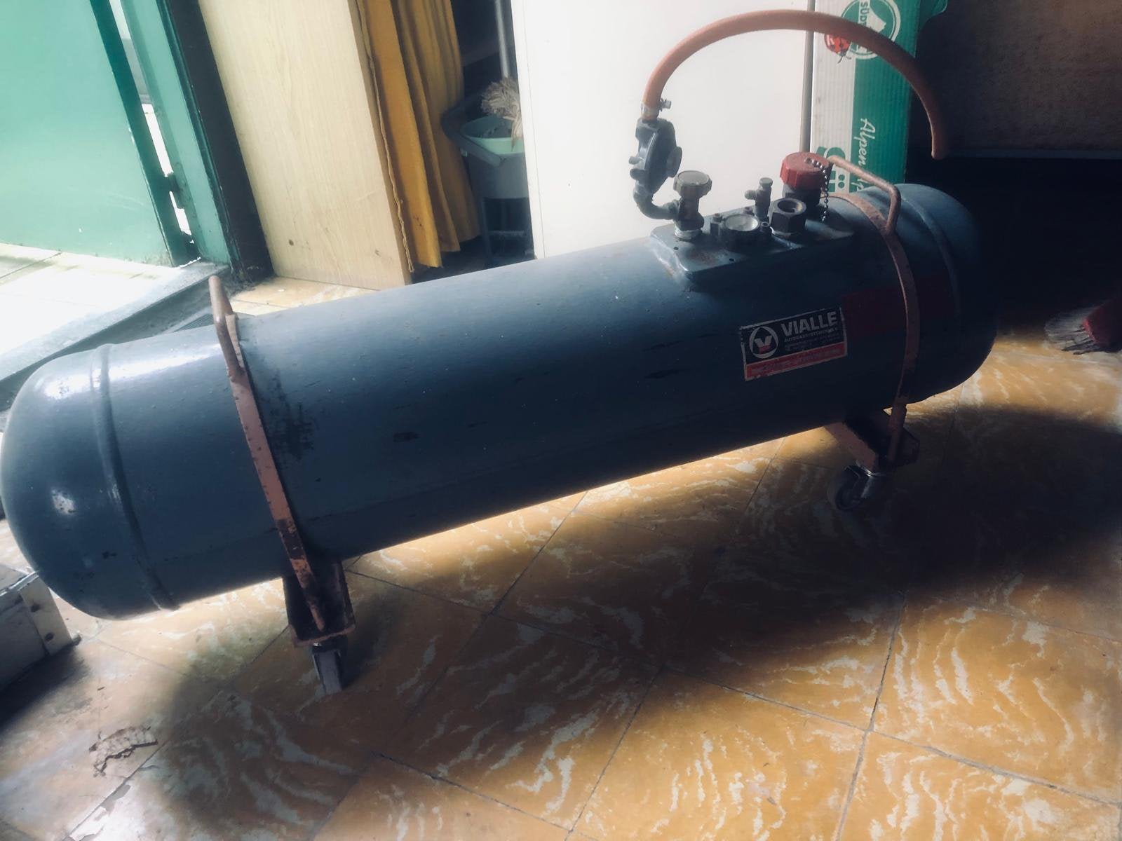 Vialle LPG tank met wielen, Ophalen, Gebruikt