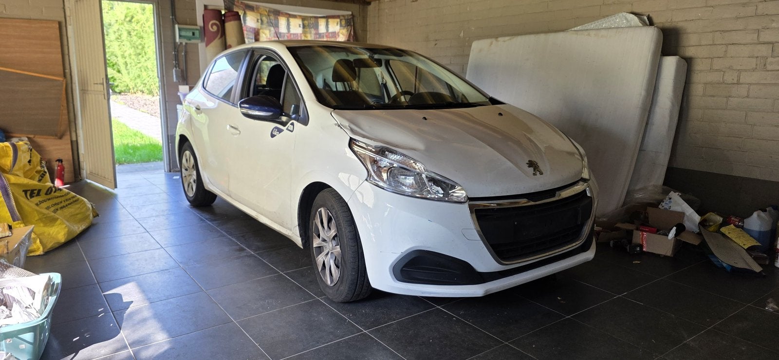 Peugeot 208, Autos, Air conditionné, Achat, Euro 6, Boîte manuelle