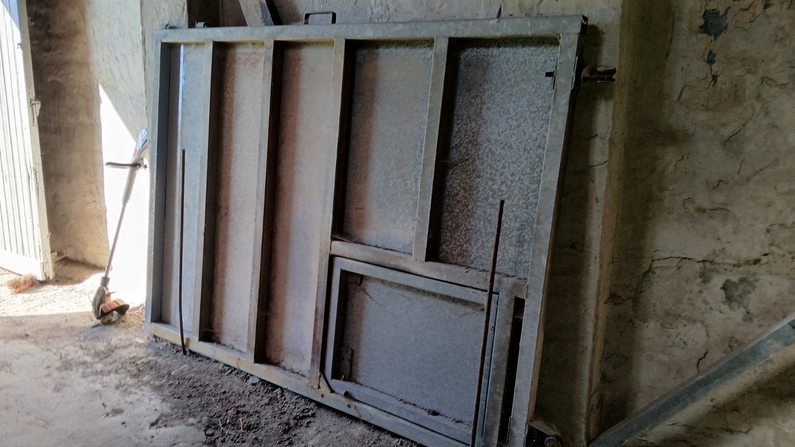 ijzeren schuifpoort op rail te koop, Enlèvement, Utilisé, Fer, Porte coulissante