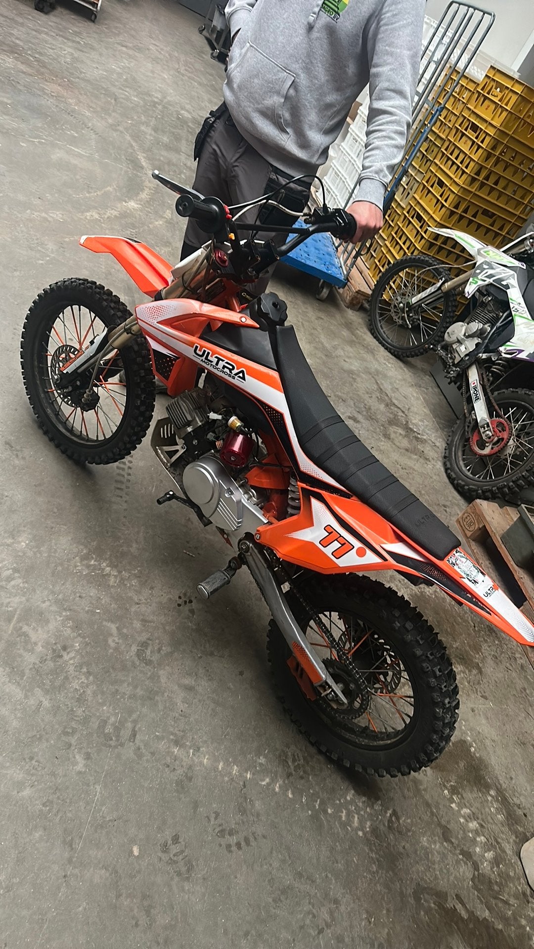 Cross bromer 110cc lees goed !, Fietsen en Brommers, Ophalen, Zo goed als nieuw, 110 cc, Schijfrem