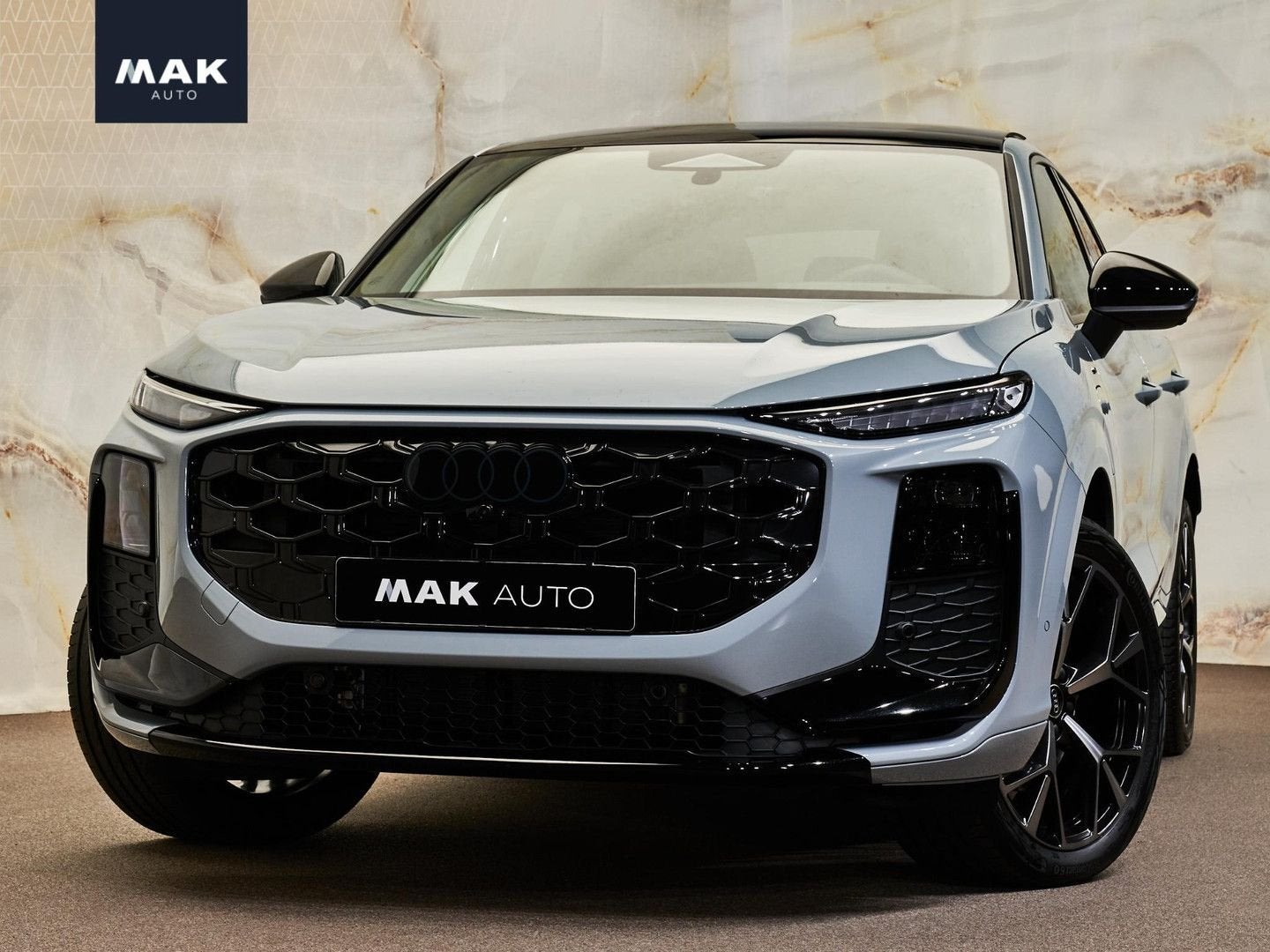 Audi Q3 Sportback E-Hybrid S Edition , pano, Tech Pro, tr.ha, Automaat, Zwart, 26 kWh, Bedrijf