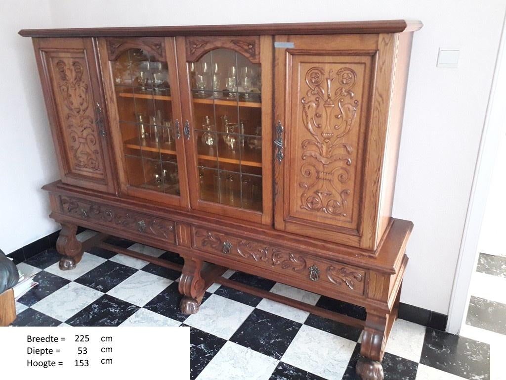 Kast te koop, Enlèvement