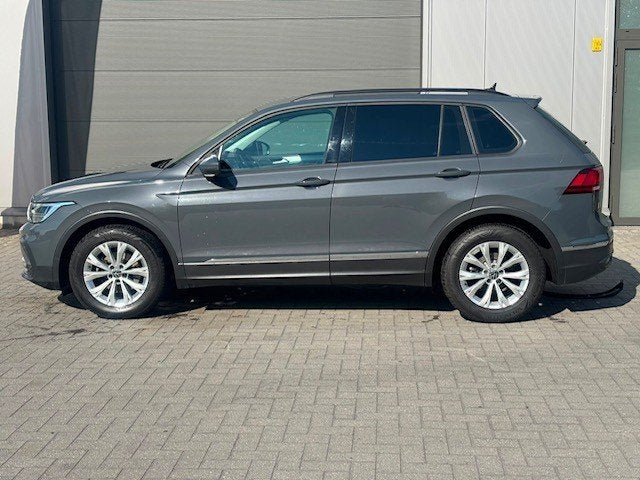 VW Tiguan benzine, Argent ou Gris, Achat, Entreprise, Noir
