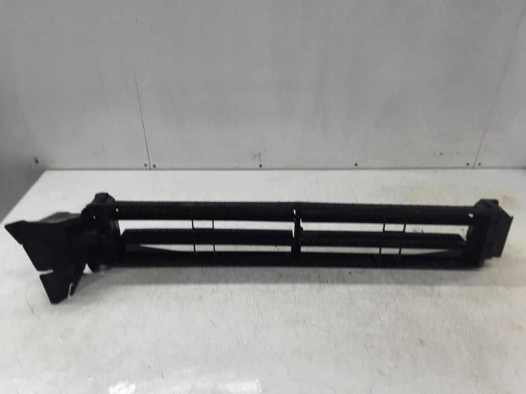 DIVERS DIVERS Toyota Camry (VH7) (01-2017/-), Mevr. I. Hauben, Toyota, Utilisé, Rue de l'Espoir 34 34
4030  GRIVEGNÉE, BE