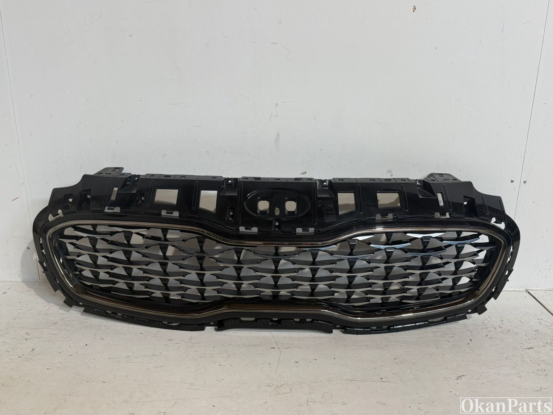 Calandre GT-line restyl e pour Kia Sportage IV 86355-F1700, Utilisé, Avant