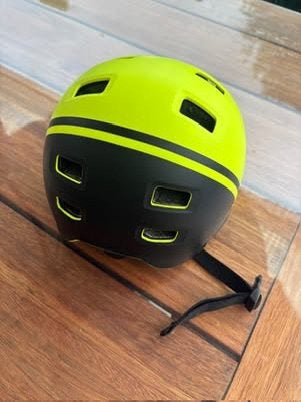 Casque enfant Btwin, Enlèvement, Comme neuf