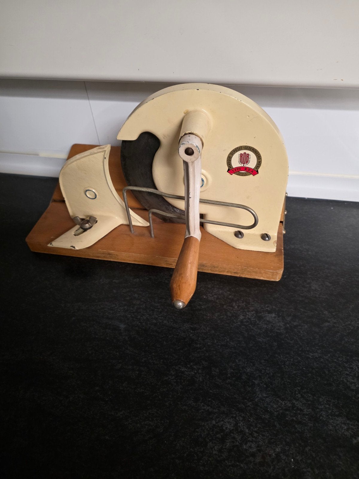 vintage broodsnijmachine, Ophalen
