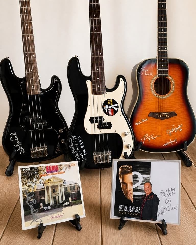 Mooie set met gesigneerde gitaren en memorabilia, Muziek en Instrumenten, Snaarinstrumenten | Gitaren | Elektrisch, Gebruikt, Ophalen of Verzenden