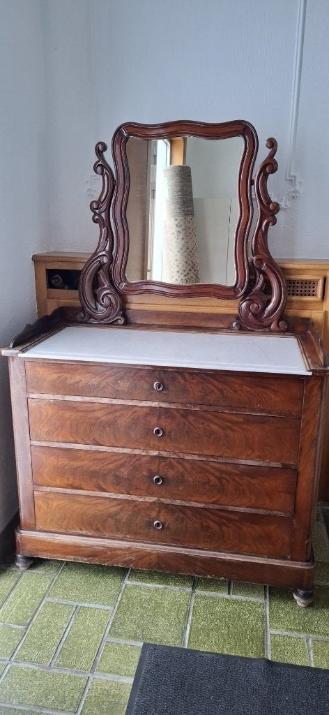 Antieke commode met spiegel en 'ongeschonden' marmeren blad, Ophalen