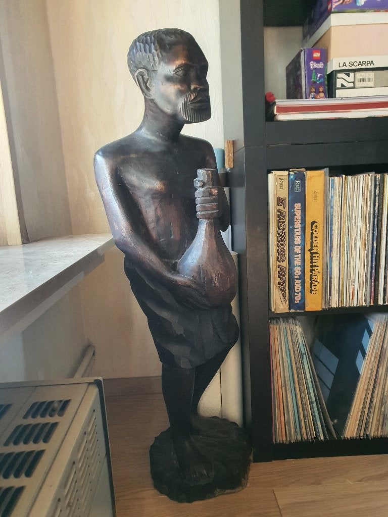 Houten beeld Afrikaanse man met kalebas, Bois, Enlèvement ou Envoi, Homme, 50 - 100 cm