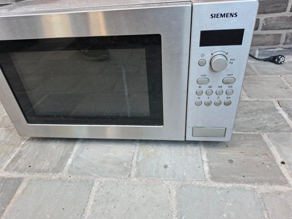 1 microgolfoven, Huis en Inrichting, Keuken | Keukenelementen, Ophalen